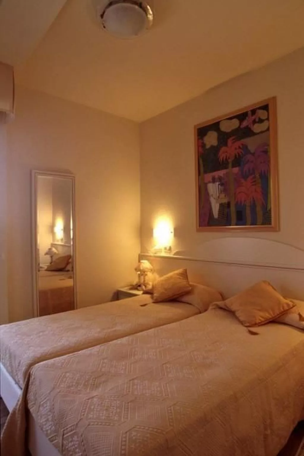 Drei-Zimmer-Wohnung mit Panoramablick - Inside
