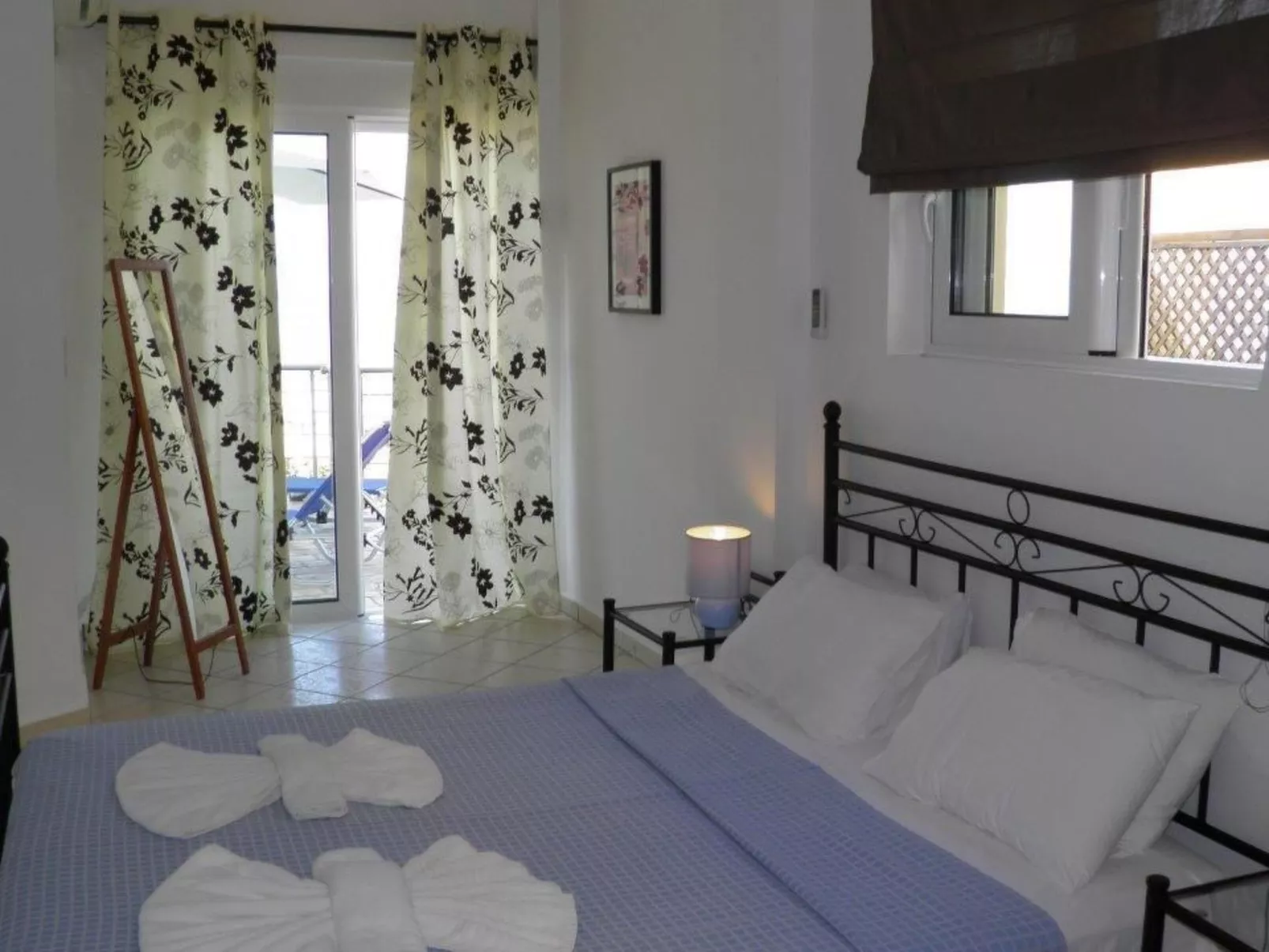 Sehr geräumiges Apartment mit eigenem Pool und Whirlpool - Drinnen