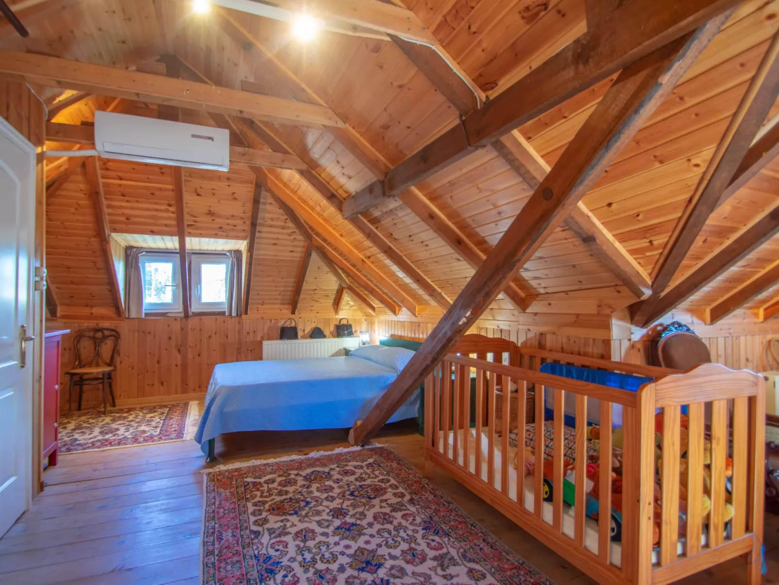 Anwesen mit Garten, Grill und Terrasse - Image-tags.info