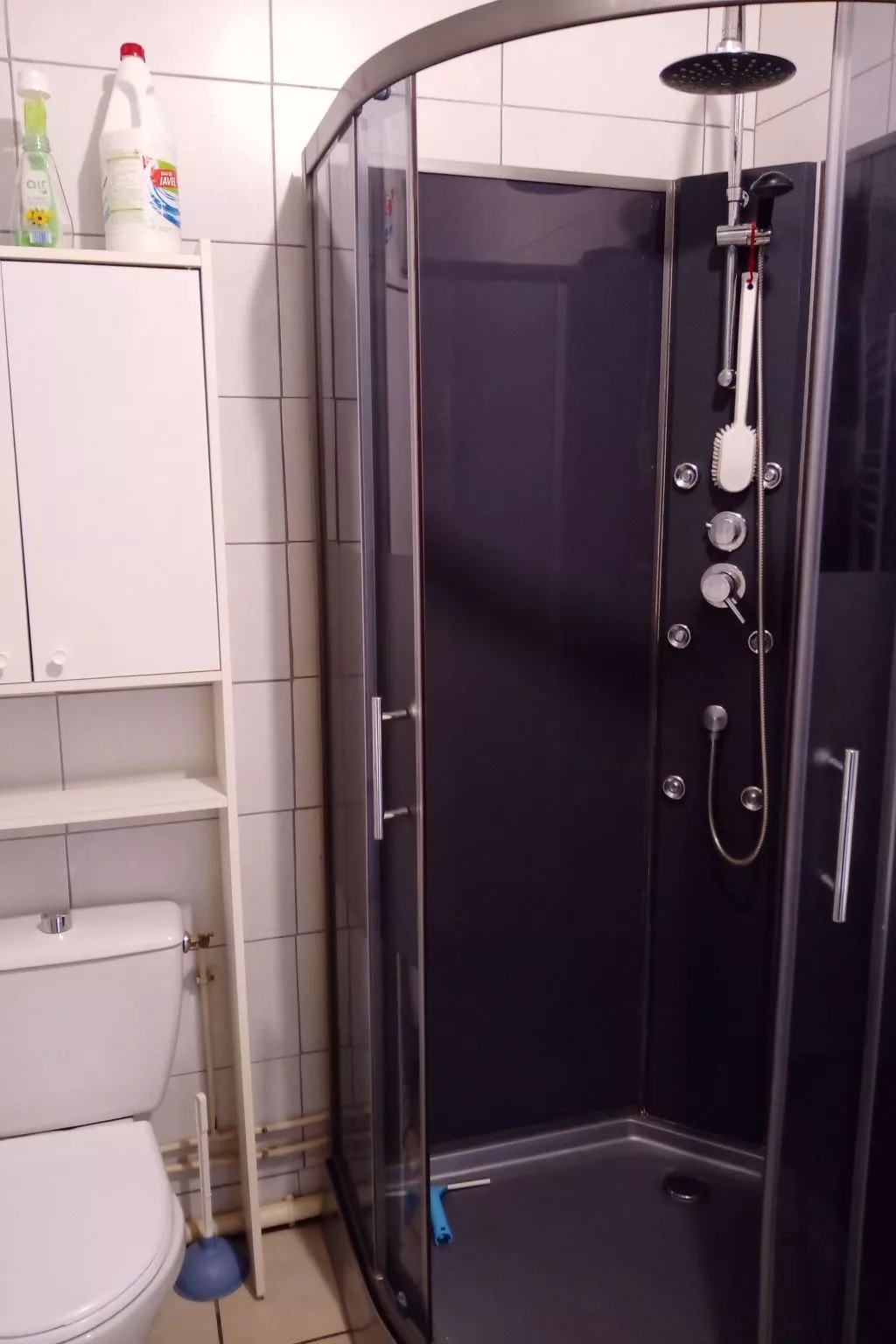 Vermietet schöne Wohnung 1 bis 6 Personen - Drinnen