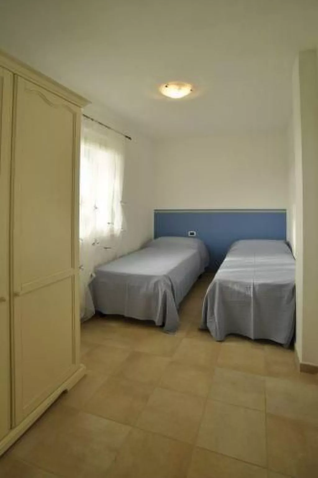 Geräumige Alloggion mit eigener Terrasse, AC - Image-tags.info