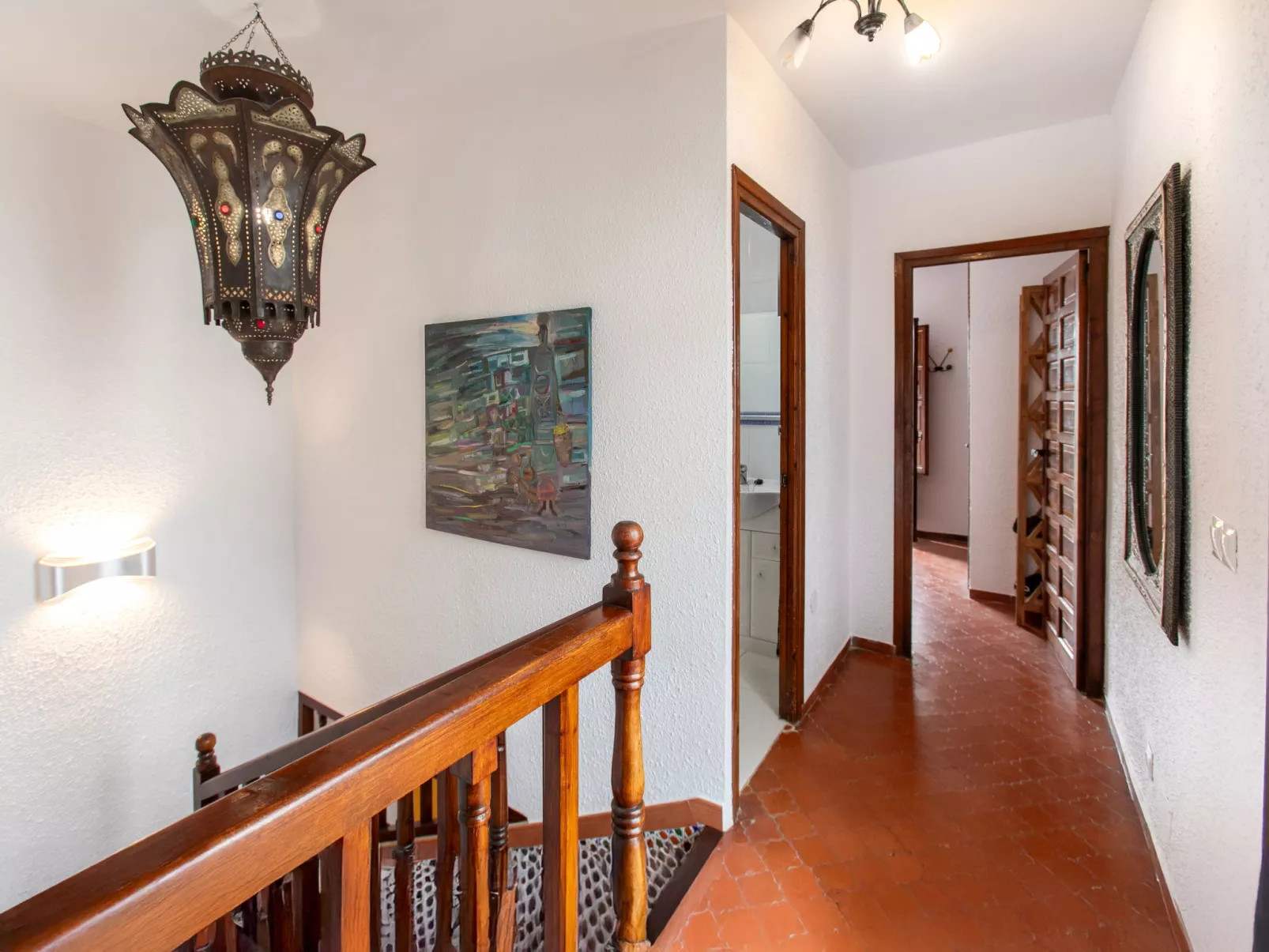 Central Nerja - Inside