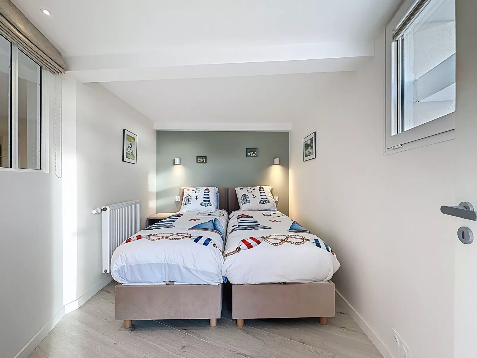 Le Vent d'Avril - Drinnen