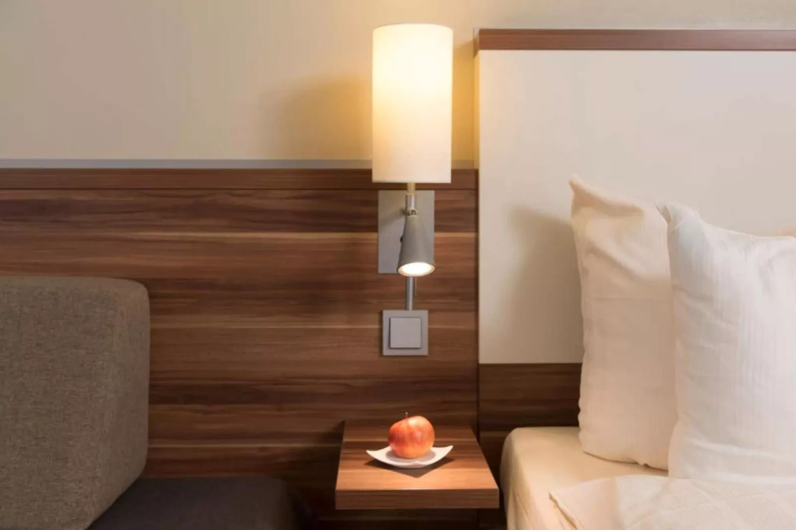 Standard Twin Room - Bedroom