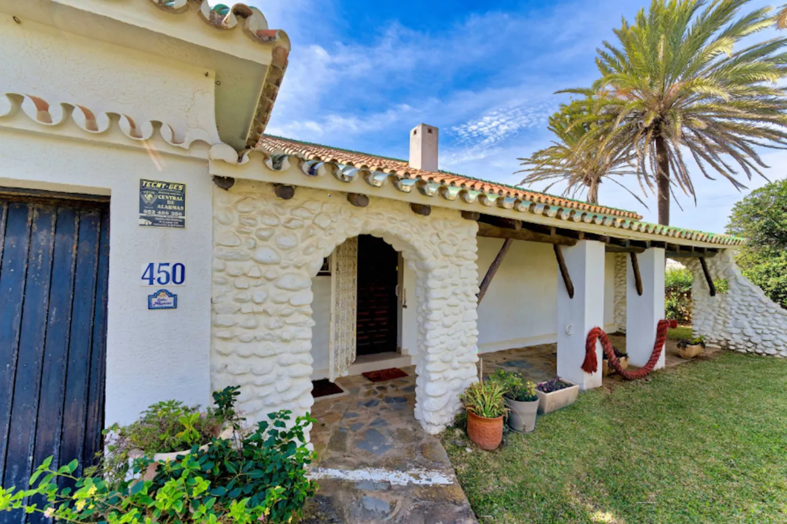 1100 - BEACH FRONT VILLA - Garten Sommer