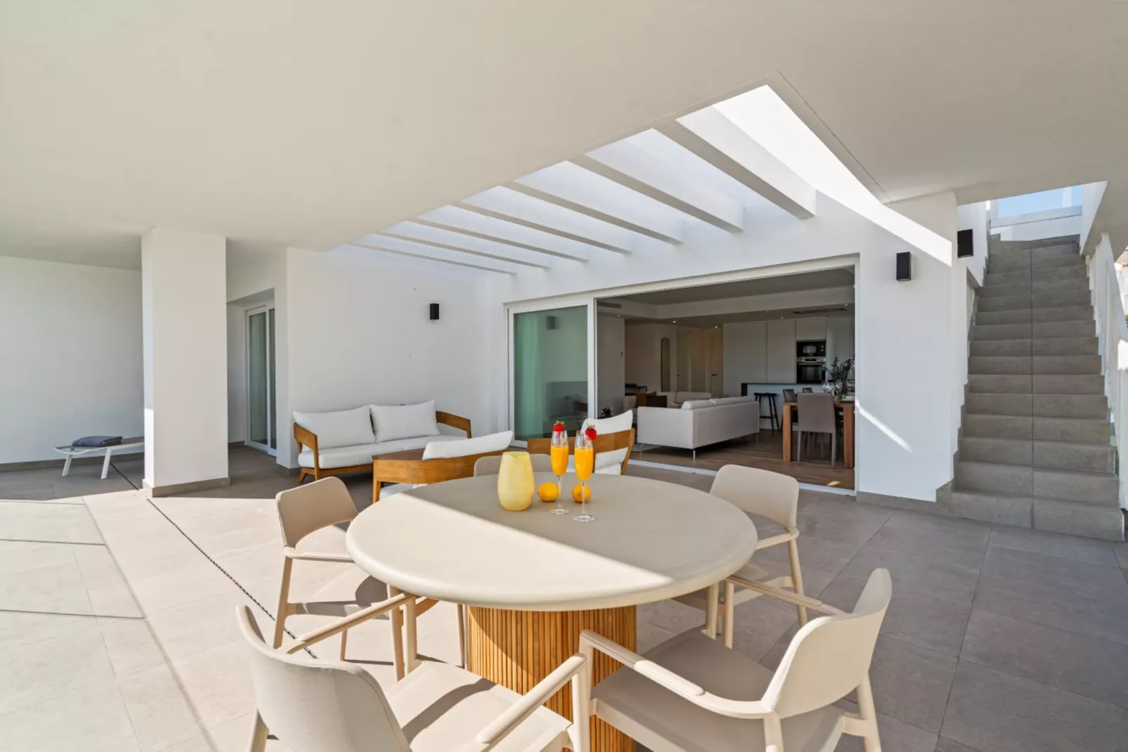 Spacious 2-bed & Solarium ALCAZABA LAGOON (2017) - Salle à manger