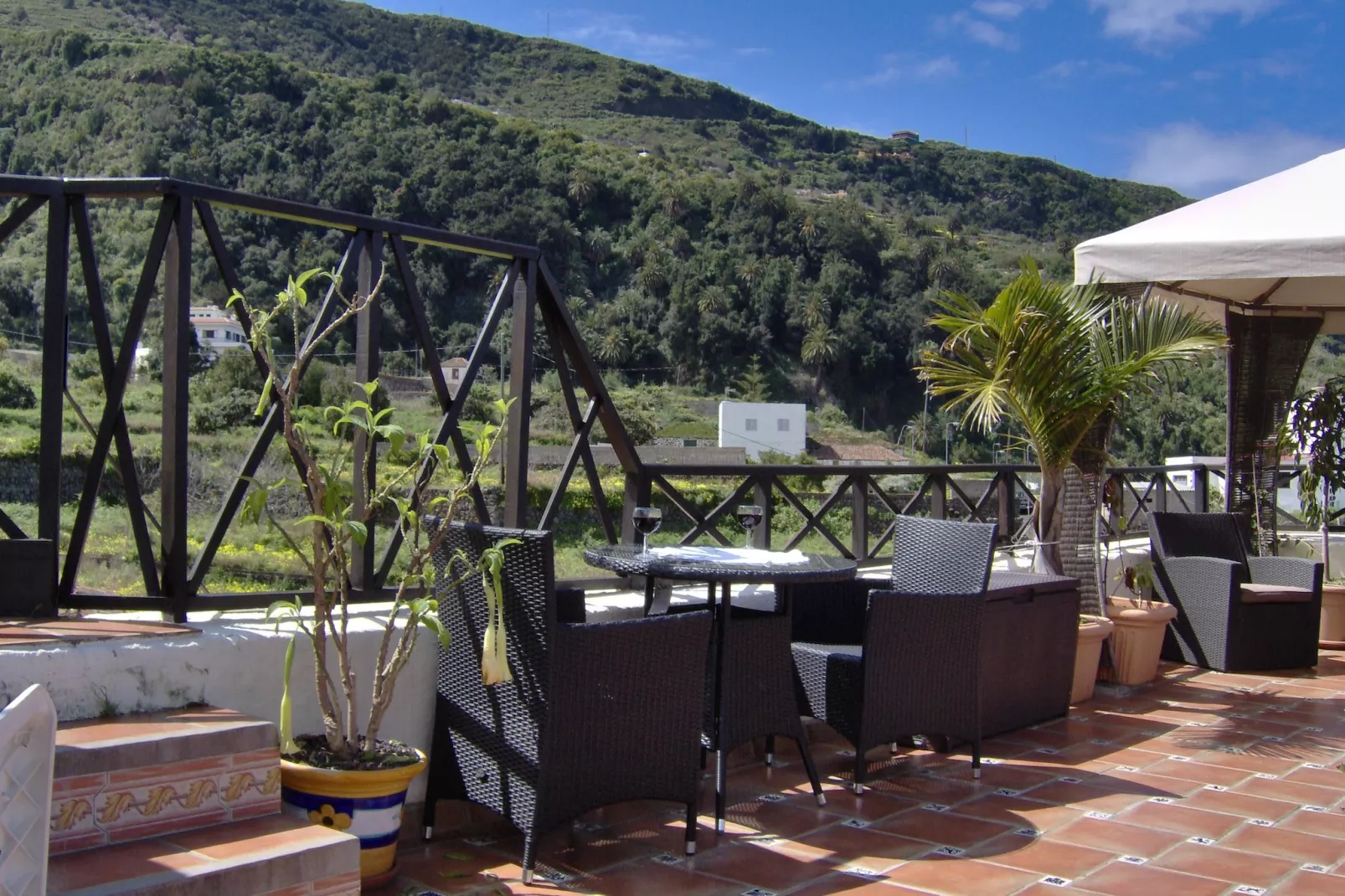 Apartamentos Monasterio de San Antonio 2 - Terrace balcony