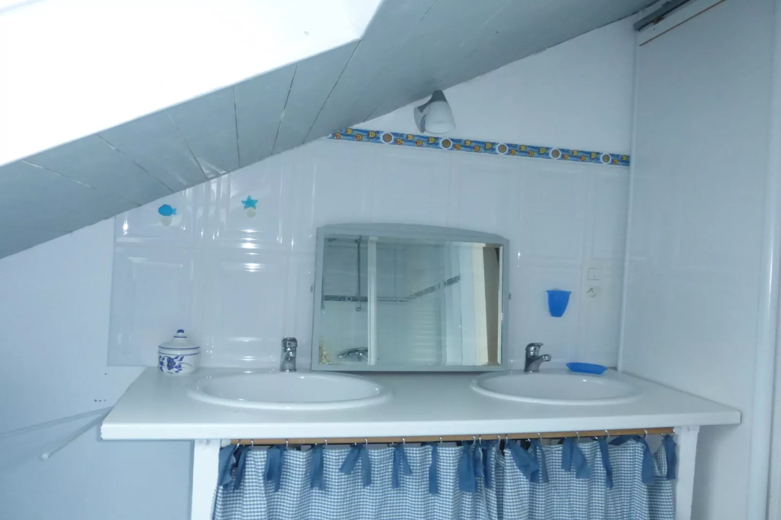 Charmante maison de vacances à 150 m de la plage - Salle de bain