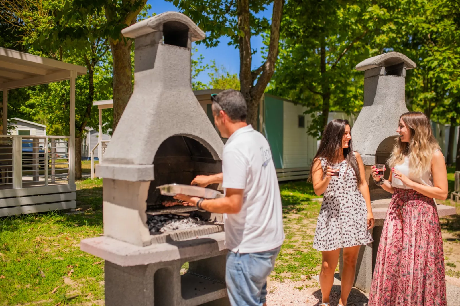 Cesenatico Camping Village - MOBILE HOME CASSIOPEA CESENATICO - Jardins en été