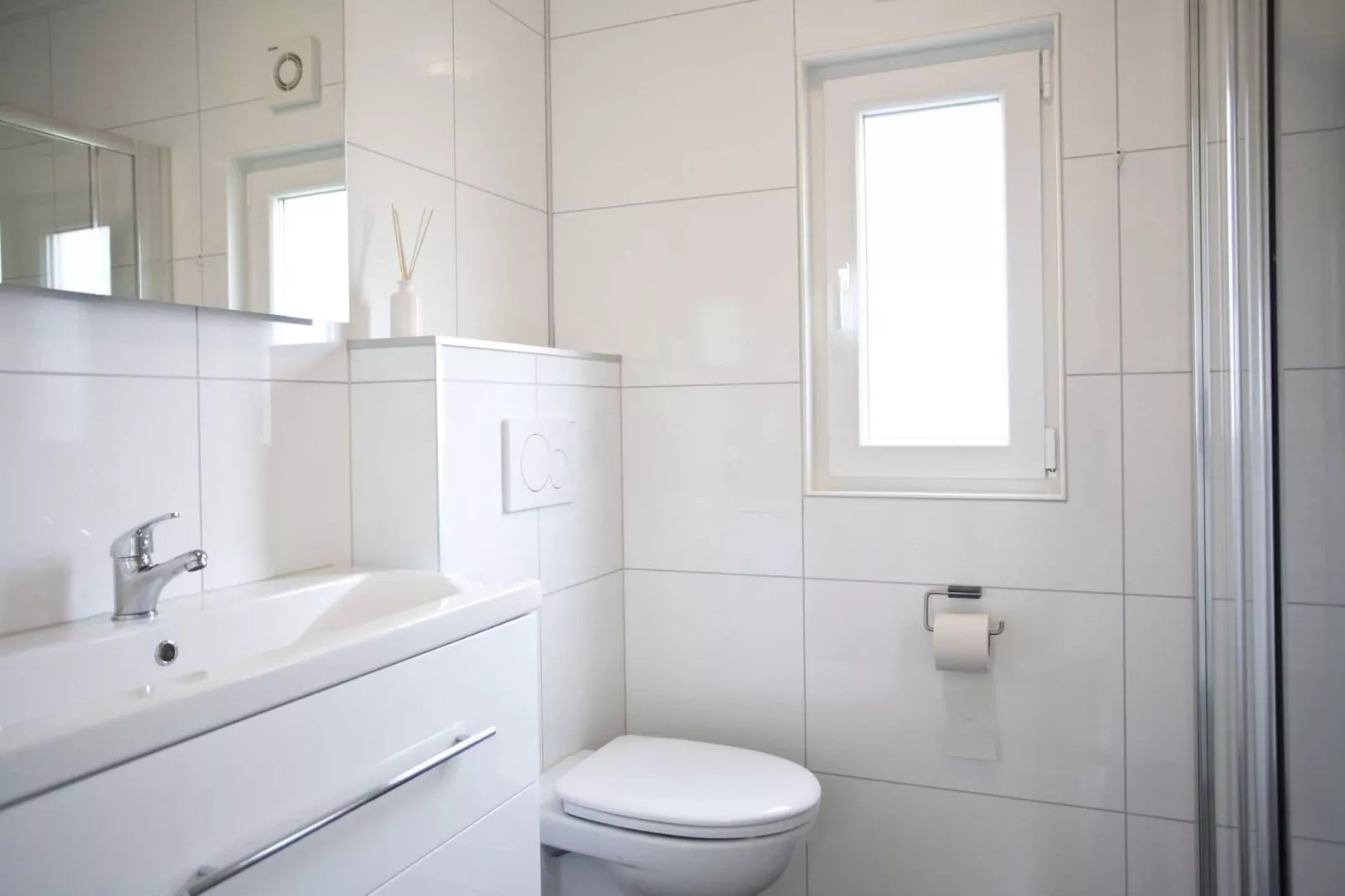 Resort Bad Hulckesteijn 9-Bathroom