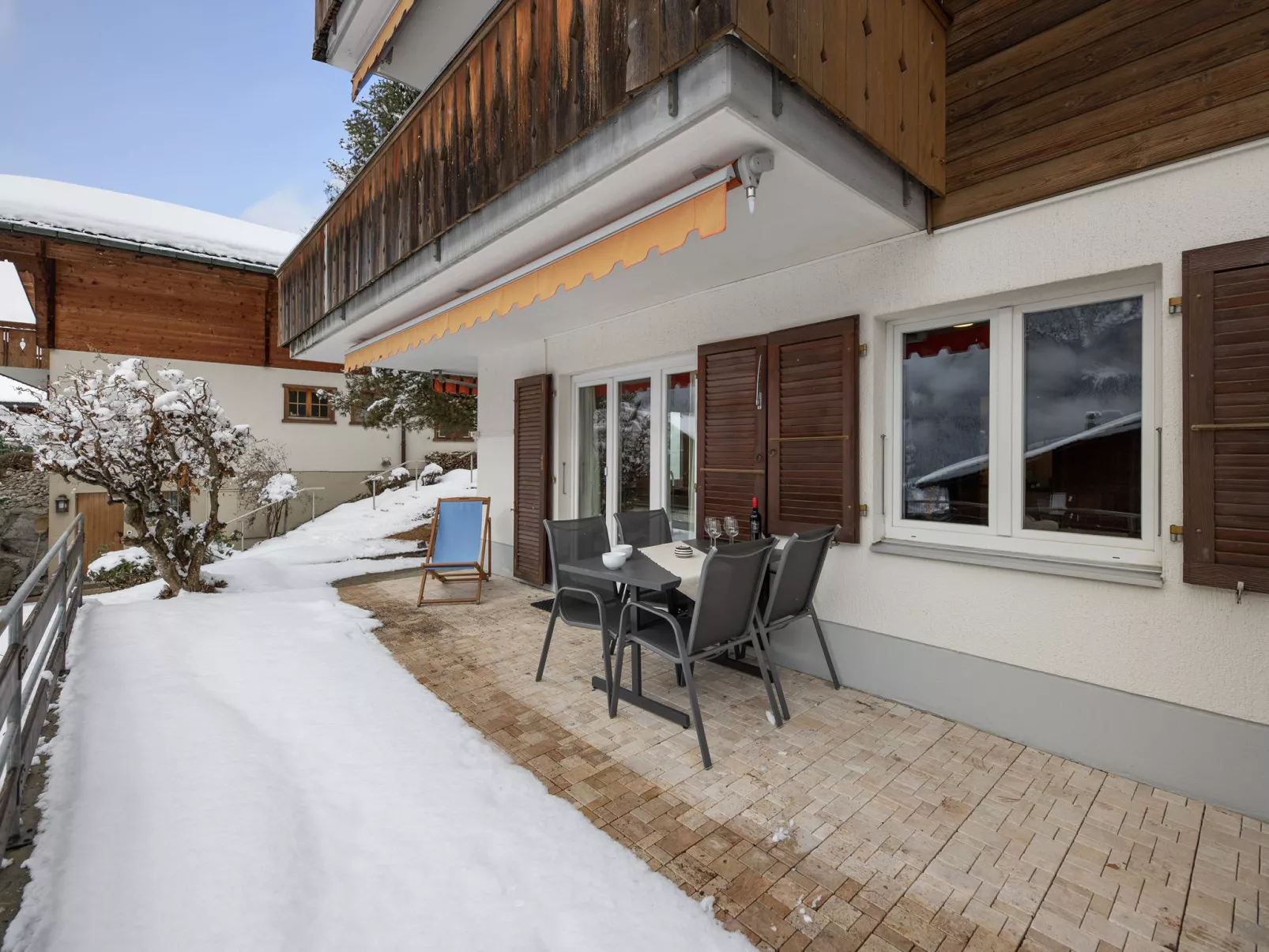 Chalet Almis-Bödeli - Draußen