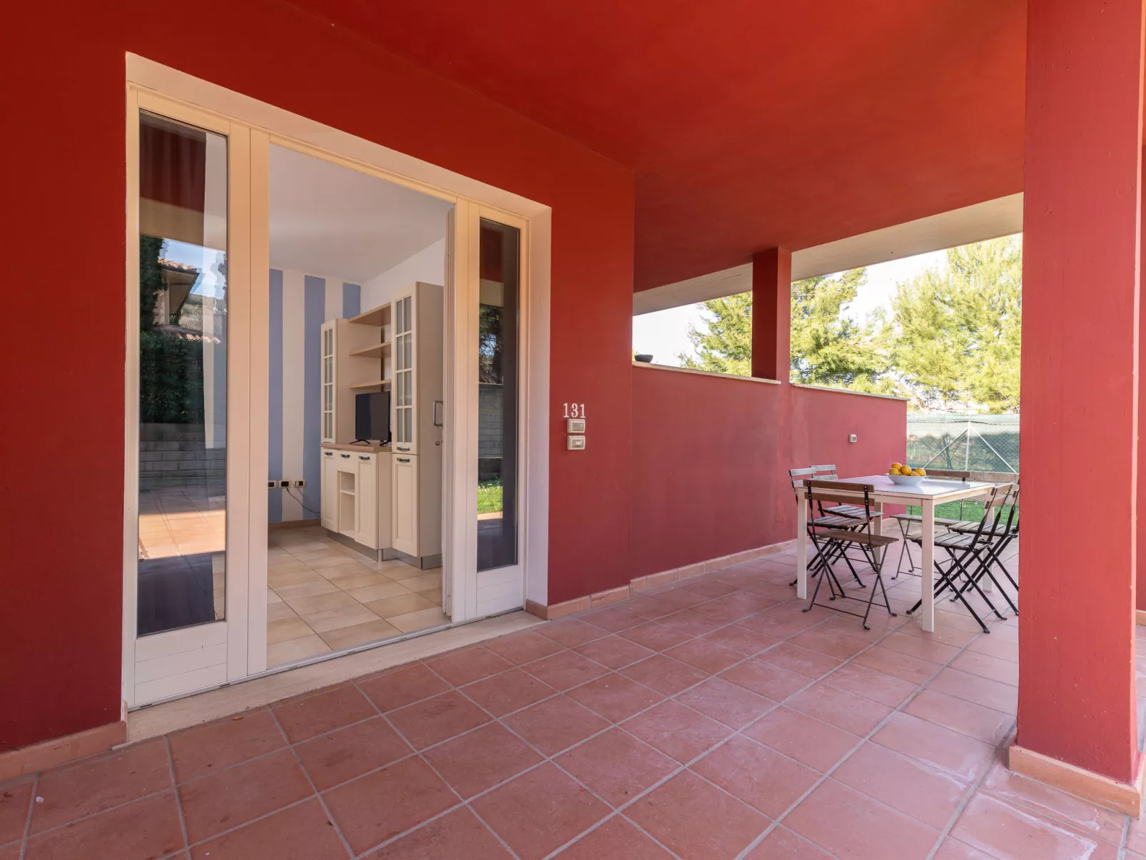 Aba Village - Draußen