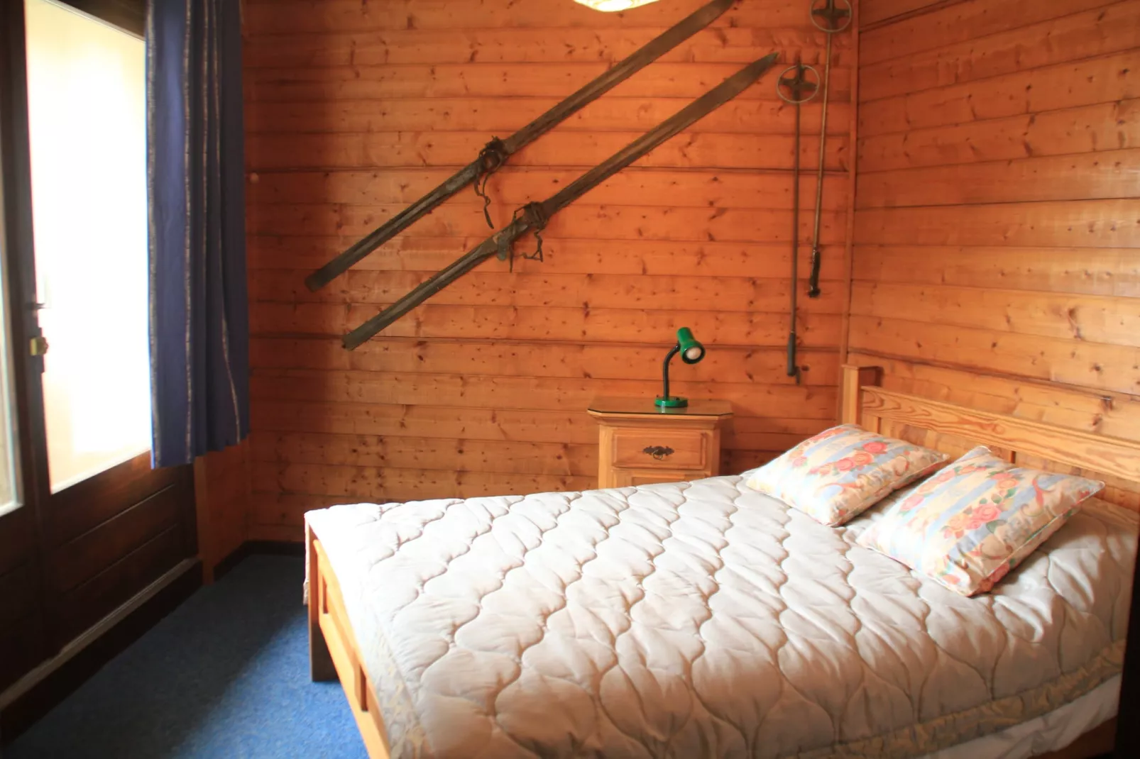 VERONICA VR49 NATURE & MOUNTAIN 6 Pers. - Schlafzimmer