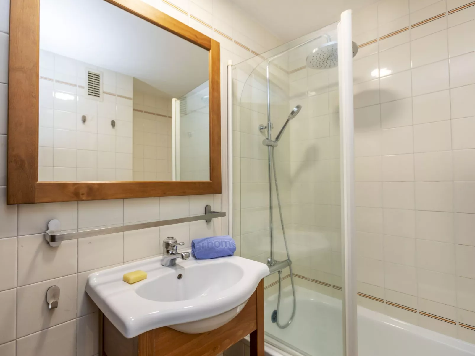 Poble Amarres II - Drinnen