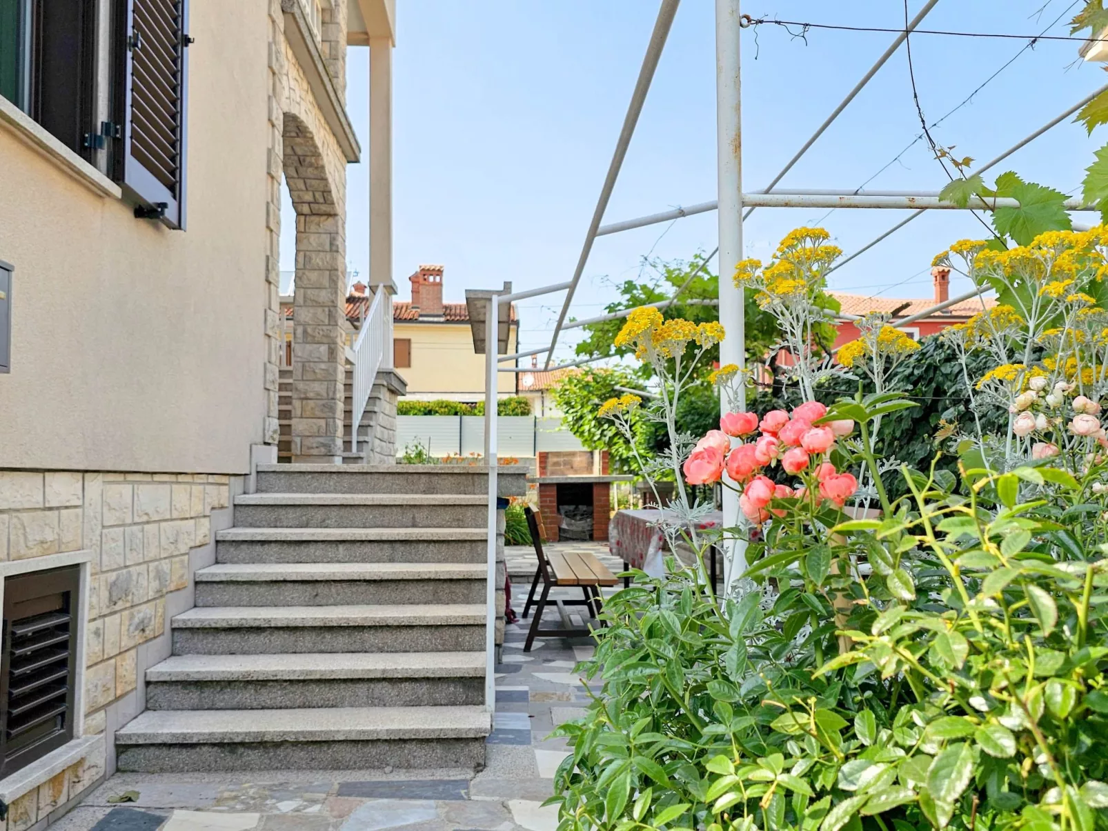 Wohnung "Aurelio" mit Terrasse - Dehors