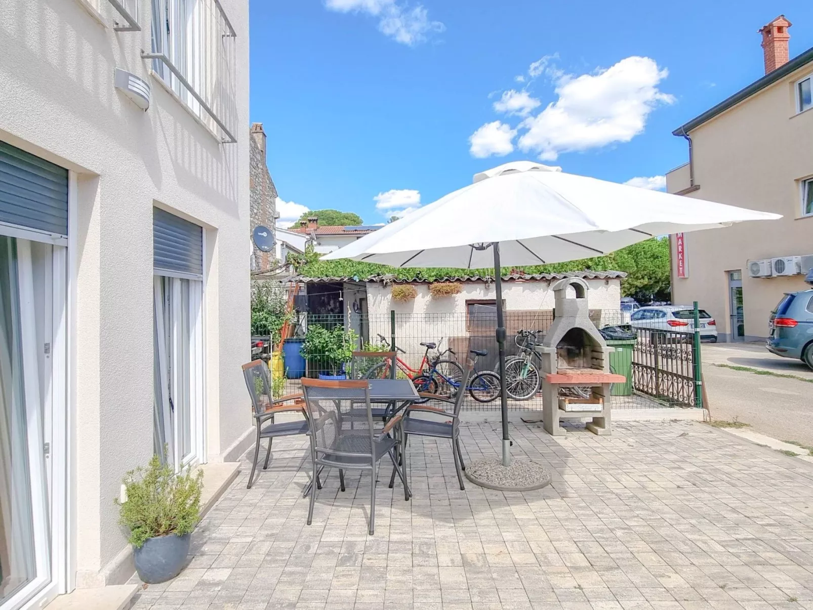 Für 4 Personen ca. 40 m&sup2; in Novigrad, Adriaküste Kroatien (Westküste von I - Draußen