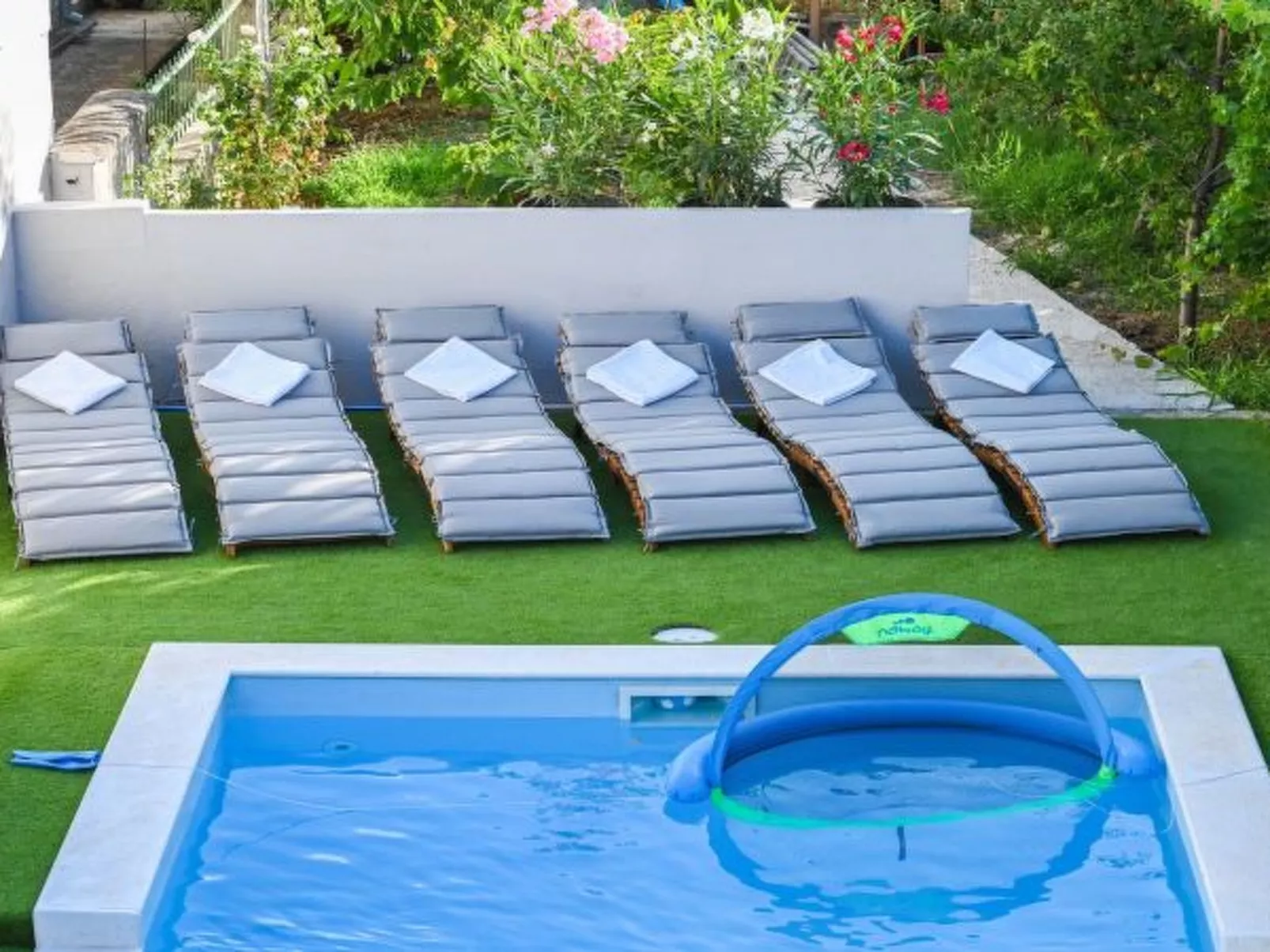 Holiday Home Urbana with pool - Image-tags.info