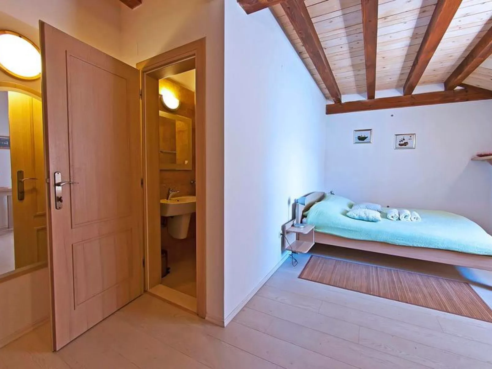 Privatzimmer im Schloss Seefront Zamagna, Mali Zaton NO. 8 - Inside