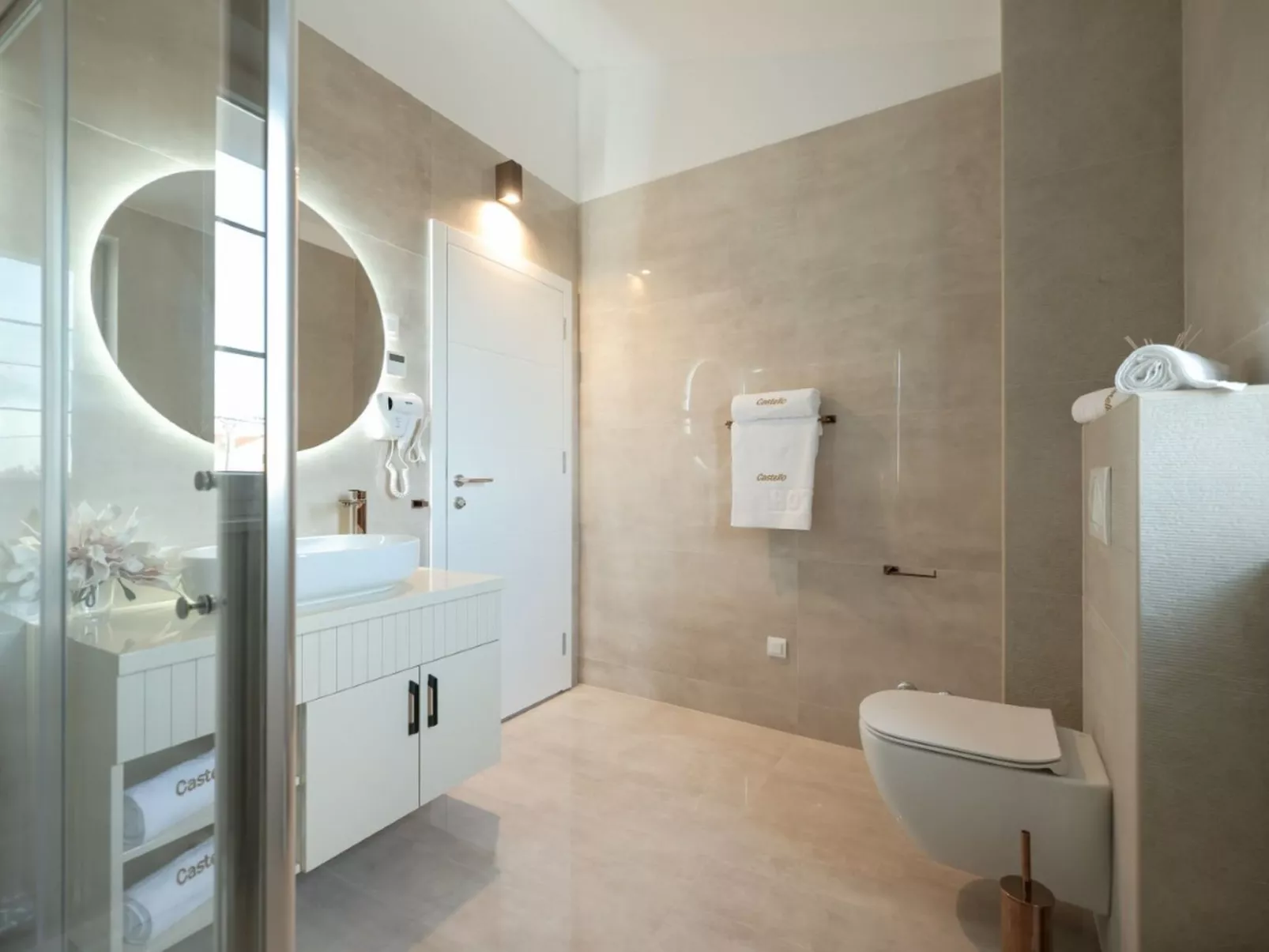 Gästezimmer "Rosa Zimmer" mit Balkon - Inside