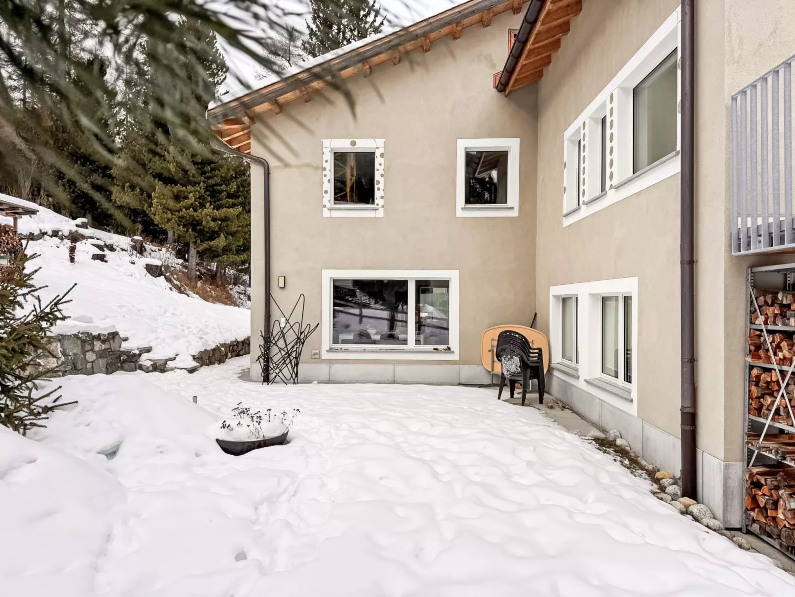 Clavadels Pontresina - Outside