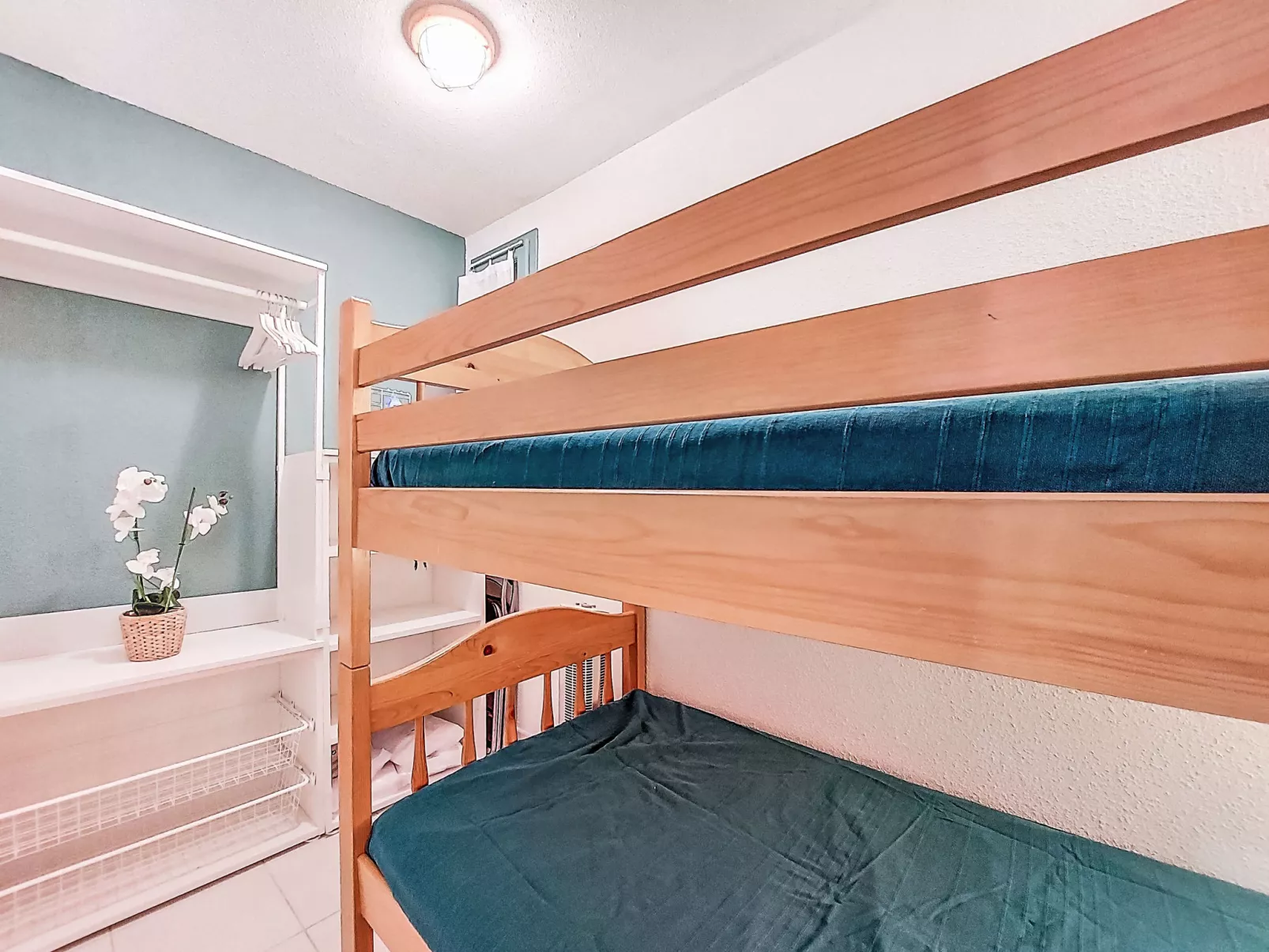 Cap de Mer - Drinnen