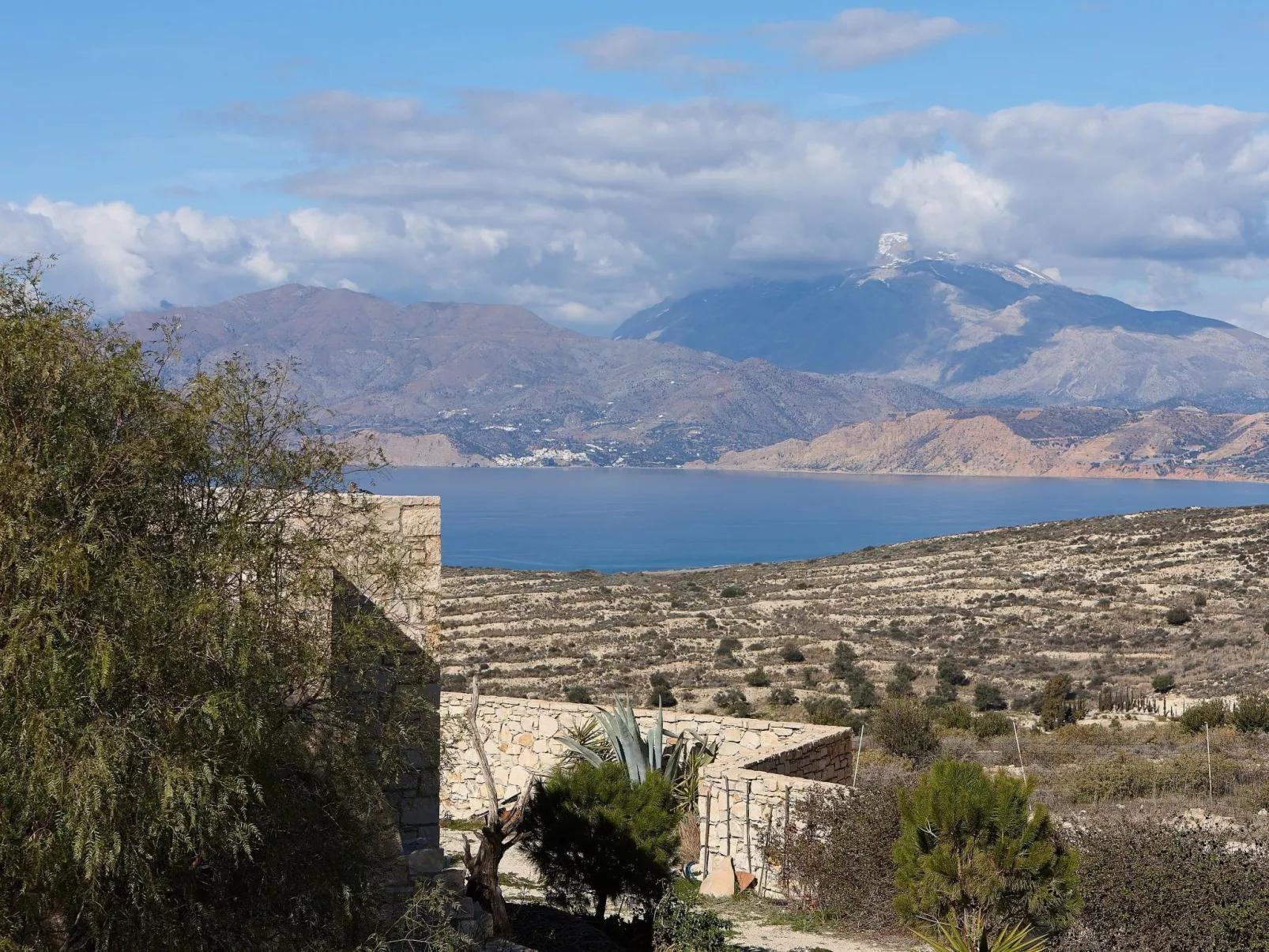 Traditionelle Natursteinvilla mit tollem Meerblick - Draußen