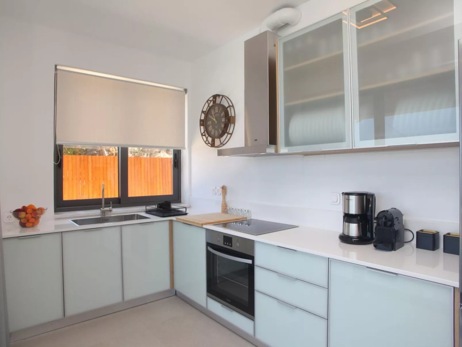 "Capro" mit Infinity-Pool - Outside