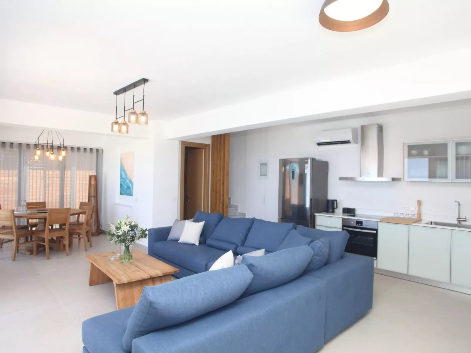 "Capro" mit Infinity-Pool - Inside