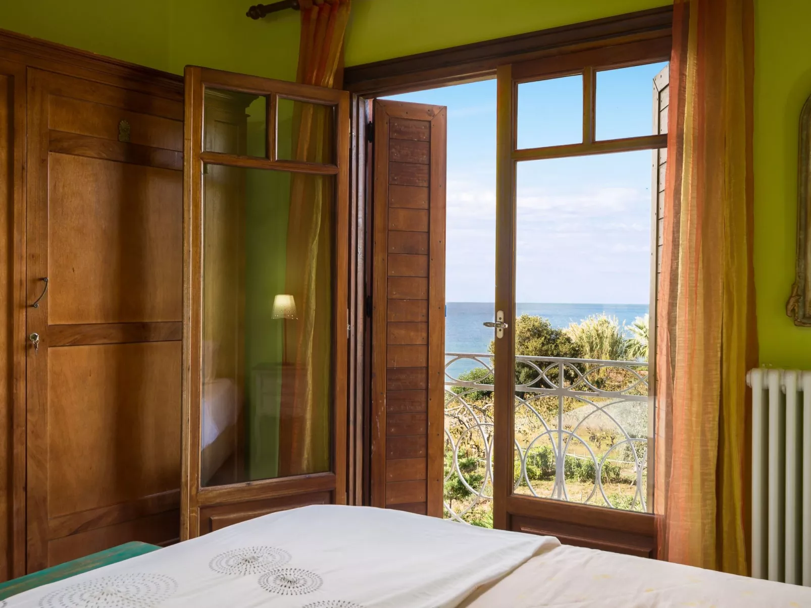 Idyllisch gelegene und luxuriöse Villa mit Veranda und Pavillon - Image-tags.info