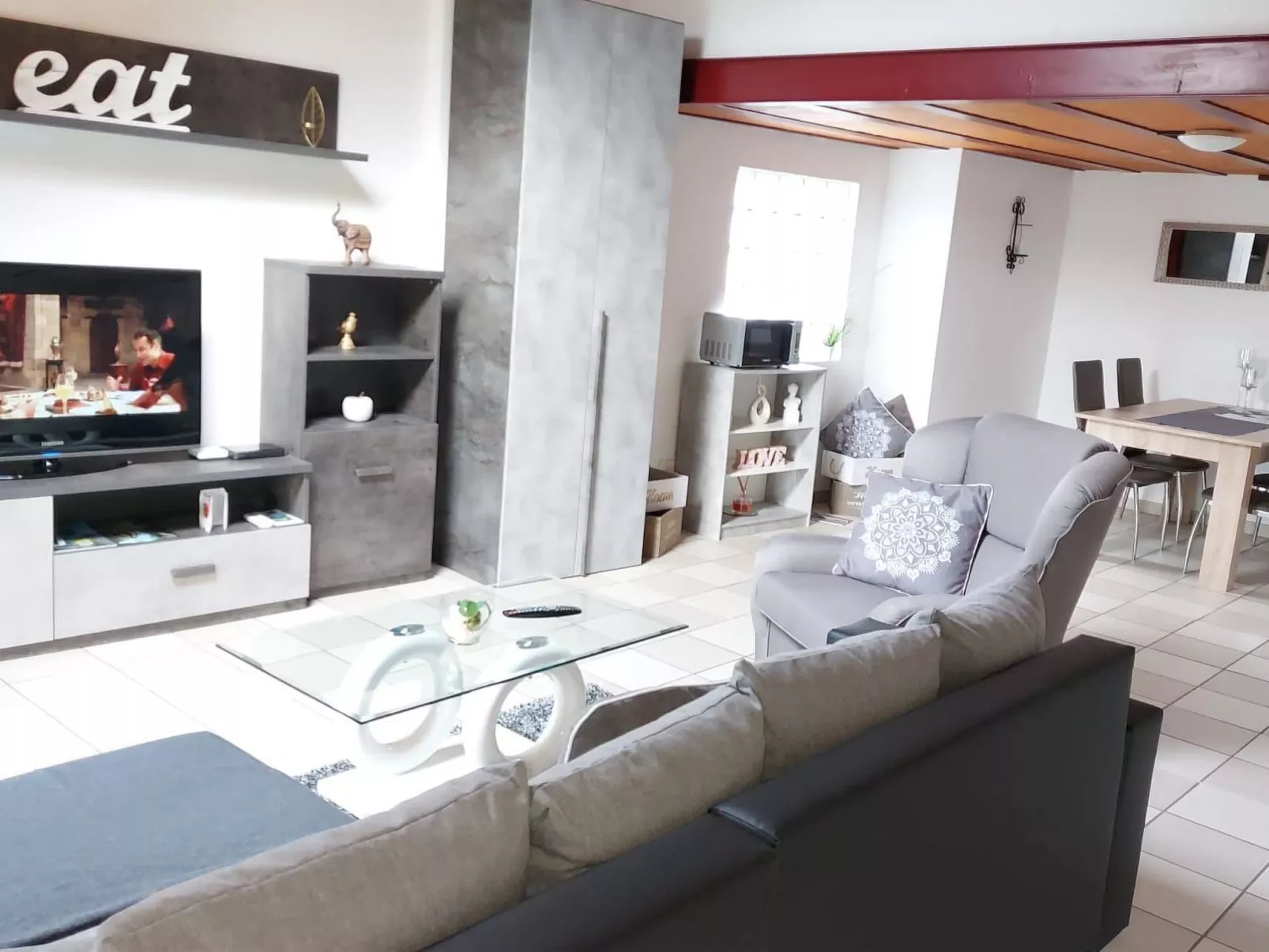 Entspannende Ferien im grünen Gambarogno - Dedans