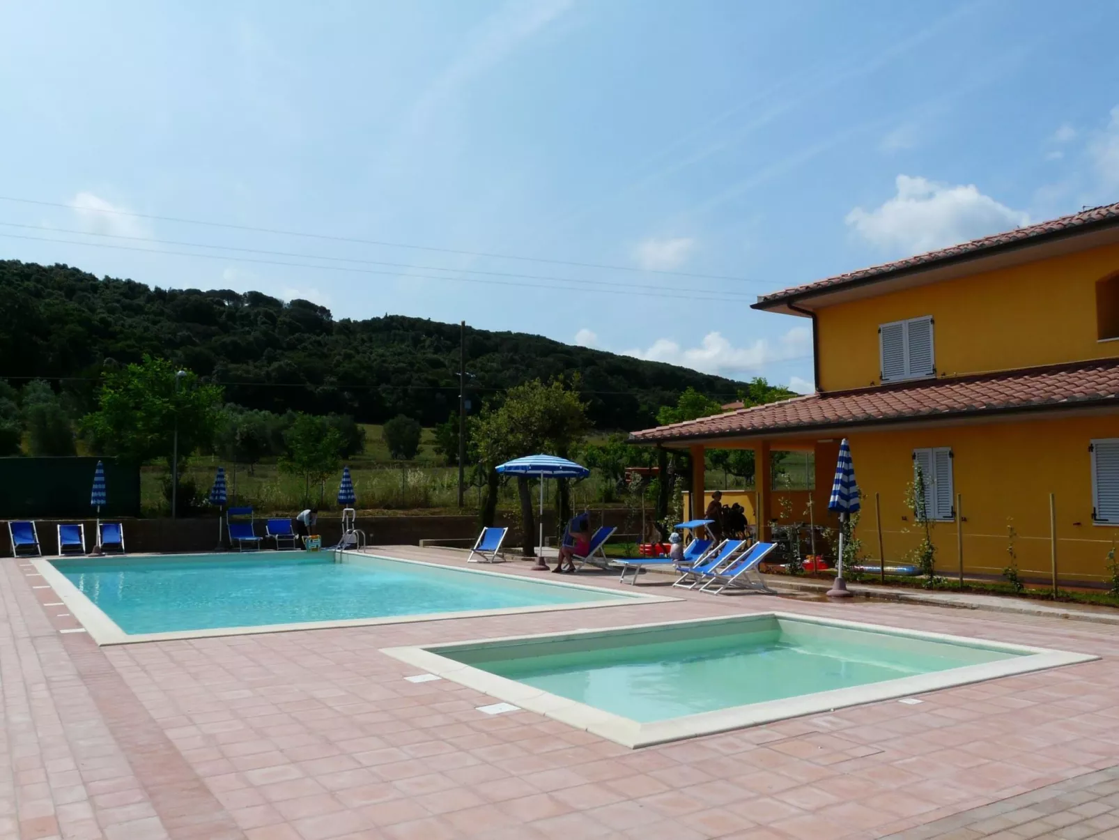 Unterkunft in einer Residenz, in der Nähe des Meeres, Schwimmbad - Outside