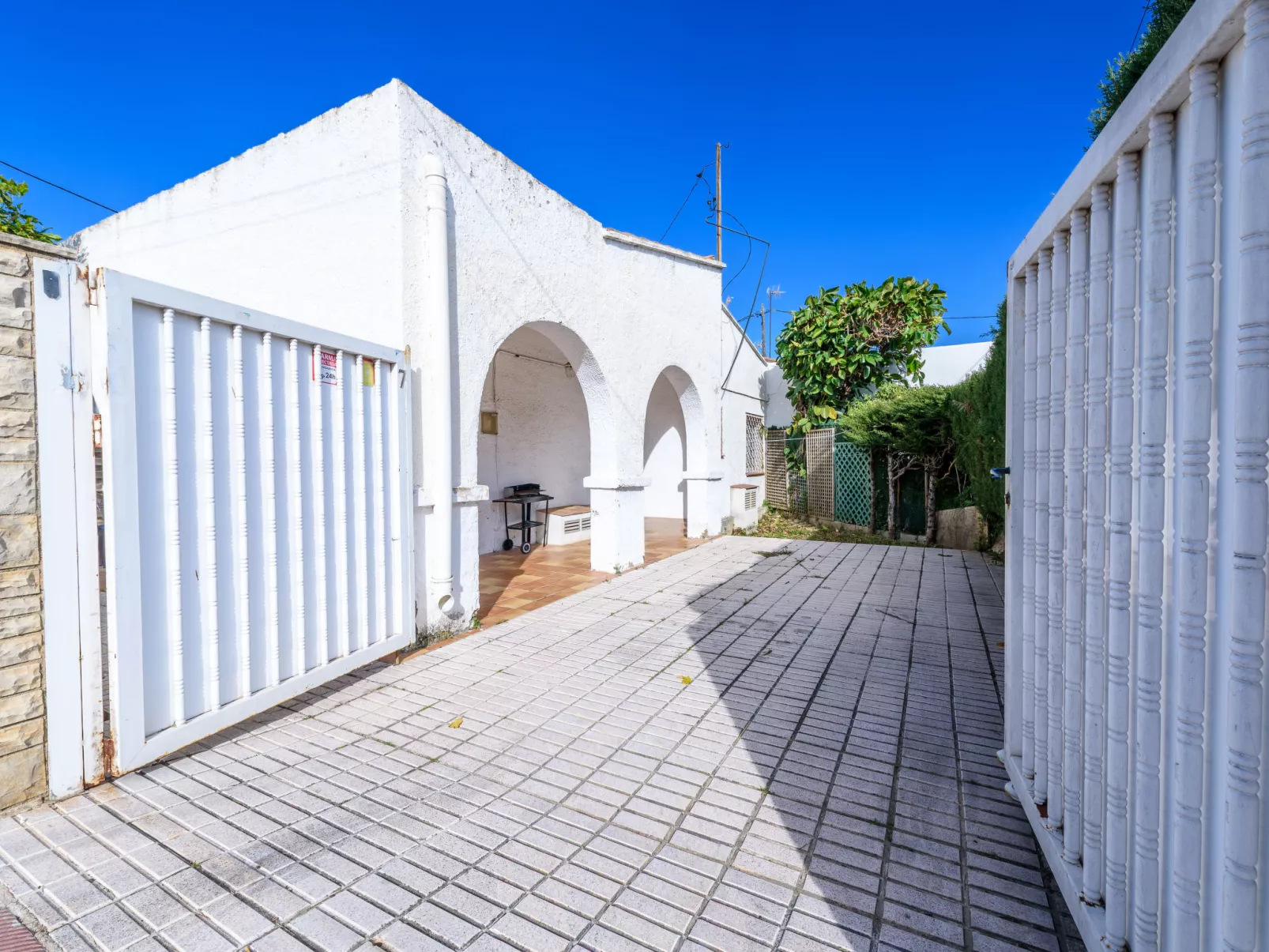 Sol Naciente - Draußen