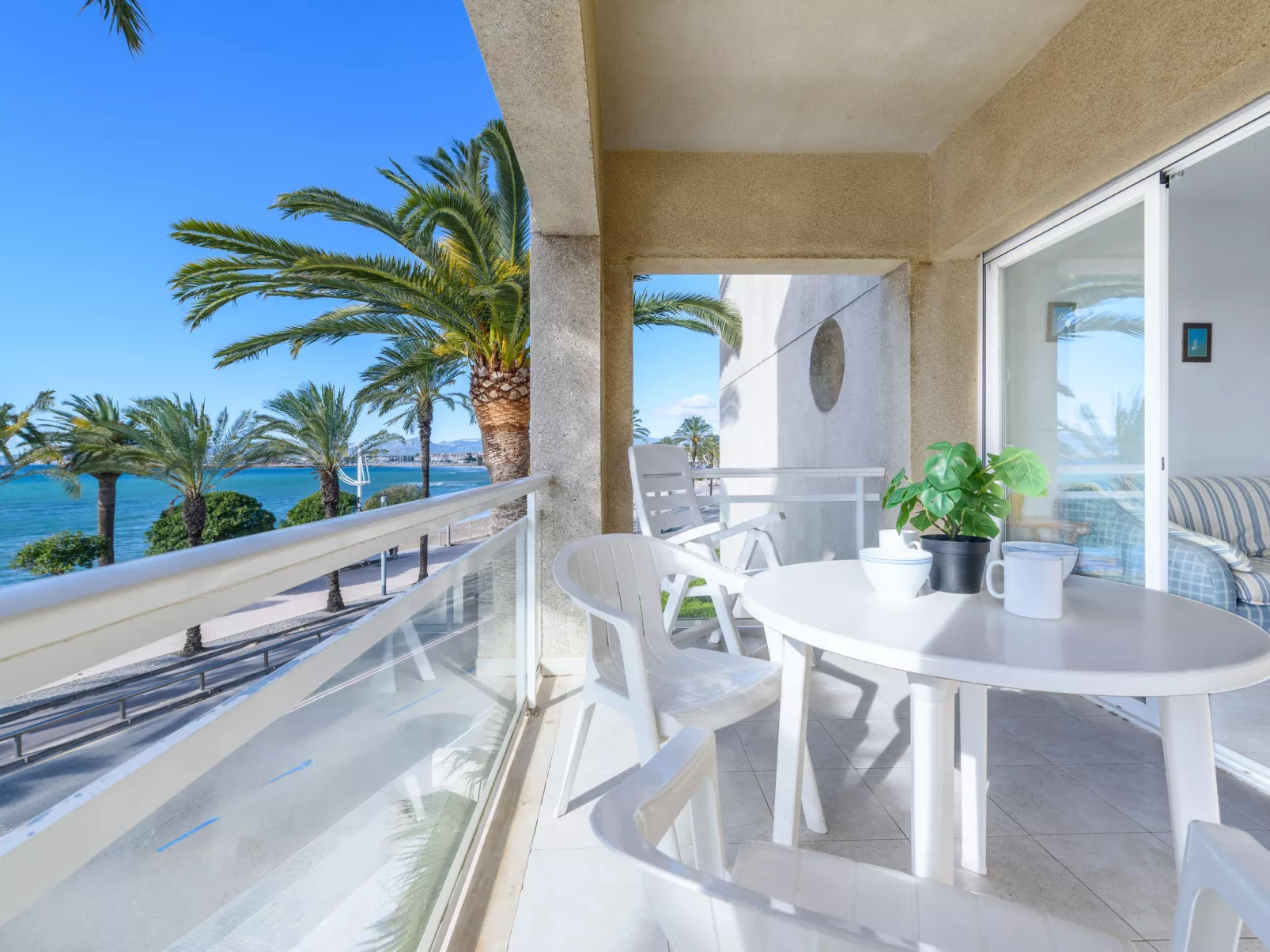 Villa Isabel - Draußen