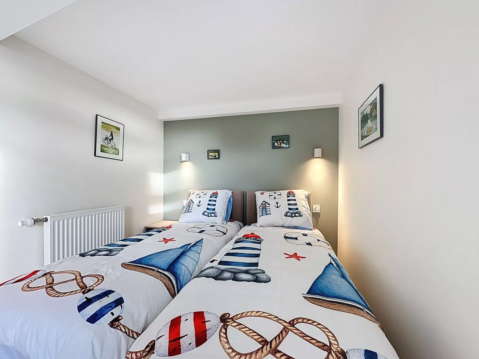 Le Vent d'Avril - Drinnen