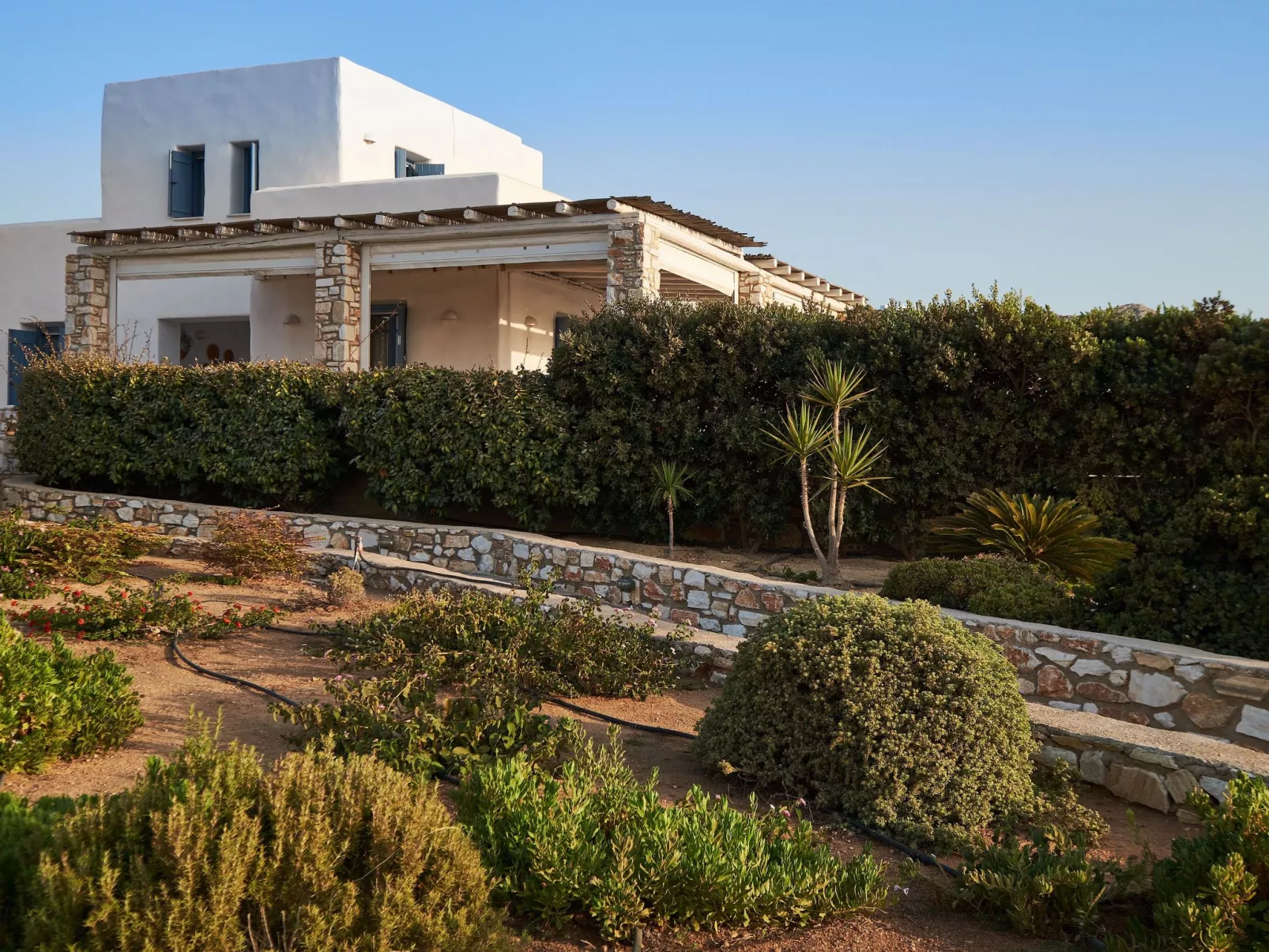 Große, komfortable Pool-Villa, Strand zu Fuß erreichbar - Draußen