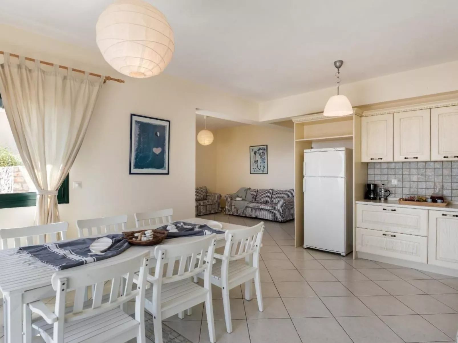 Mahatma Gandhi Villa - Inside