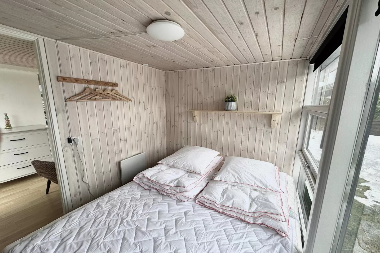 6 person holiday home in Rønde - Indoor