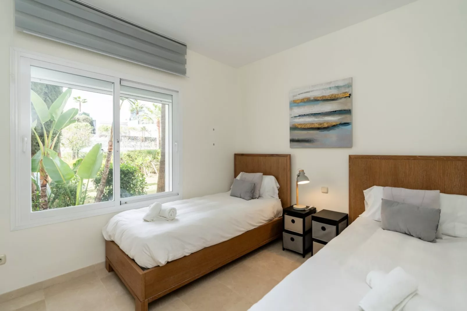 Charming 2-Bed Retreat Alcazaba Lagoon (304) - Chambre