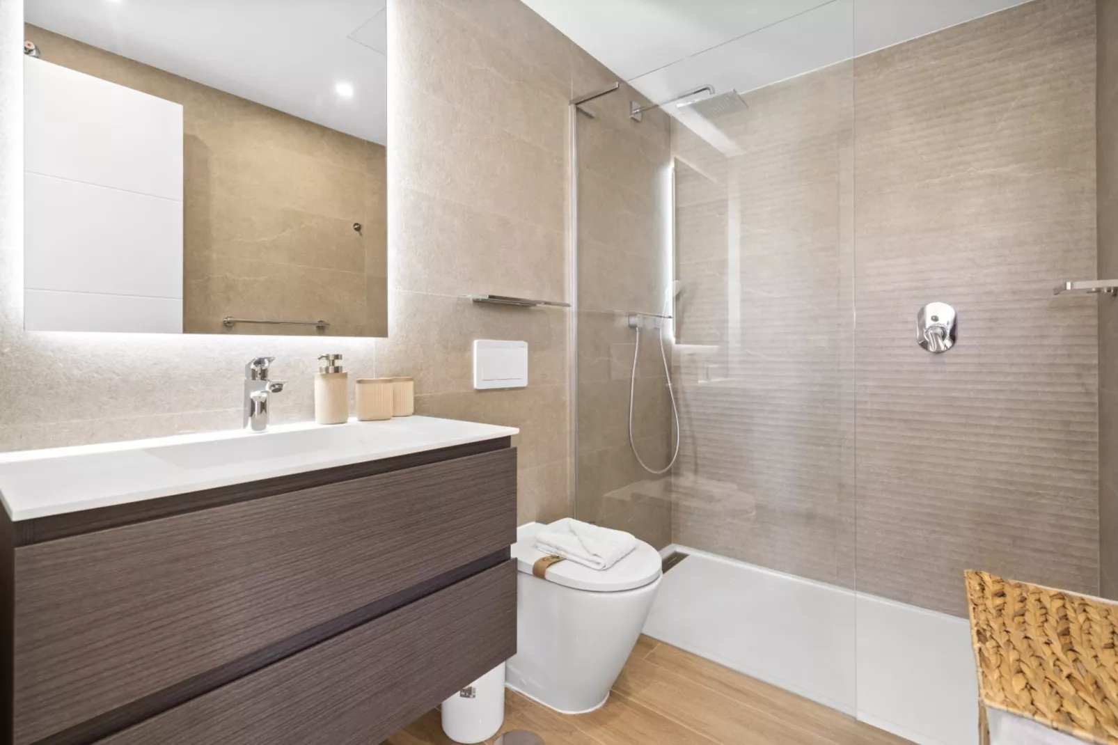 AL4-2025 ESTEPONA - APARTMENT - ALCAZABA LAGOON - Salle de bain