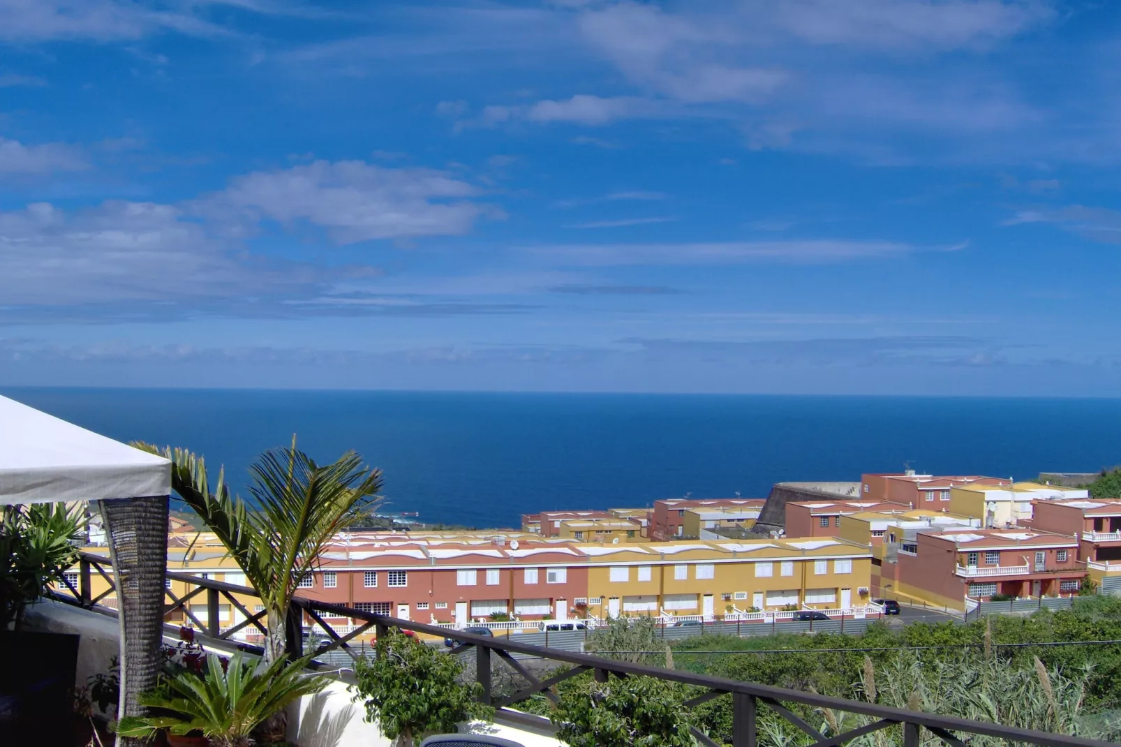 Apartamentos Monasterio de San Antonio 4 - Aussicht Sommer