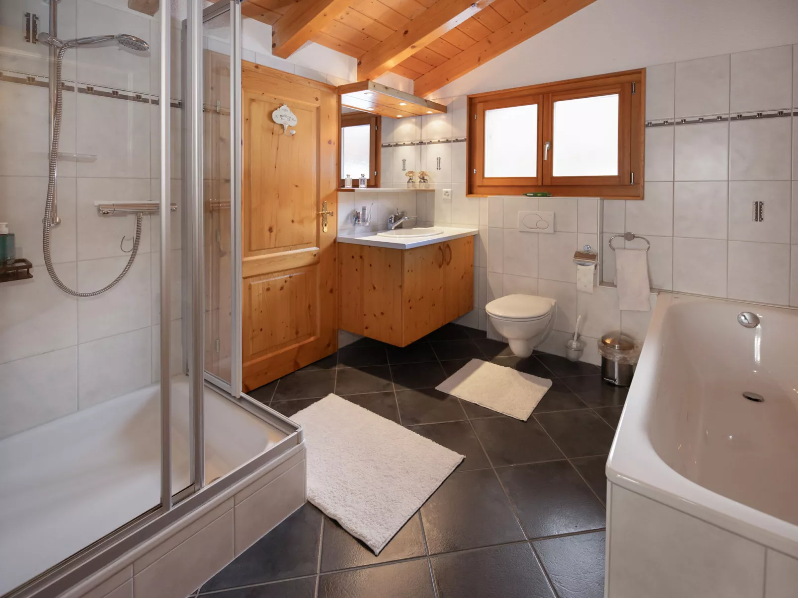 Ecureuil noir - Inside