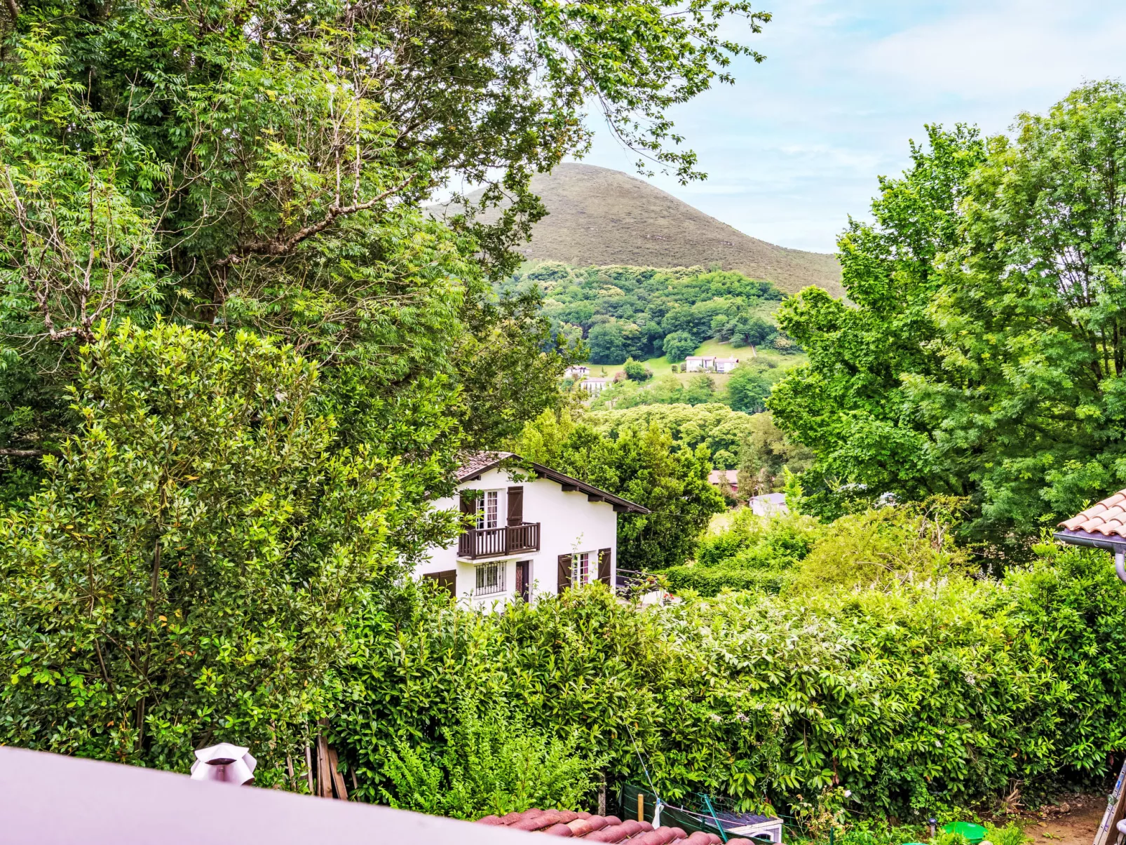 Chemin des Carrières - Outside