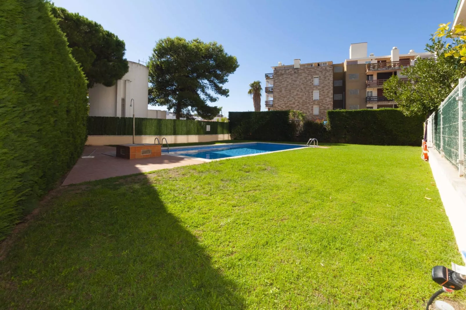 1234 MIRASOL con piscina - Gardens in summer