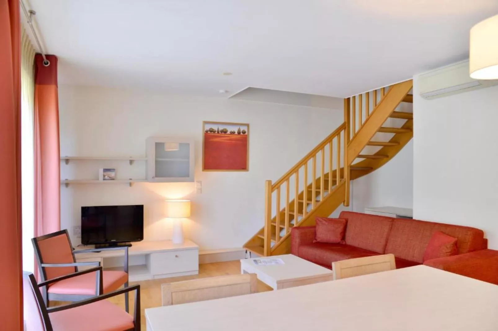 Adonis Divonne-les-Bains Park side Studio - Living room