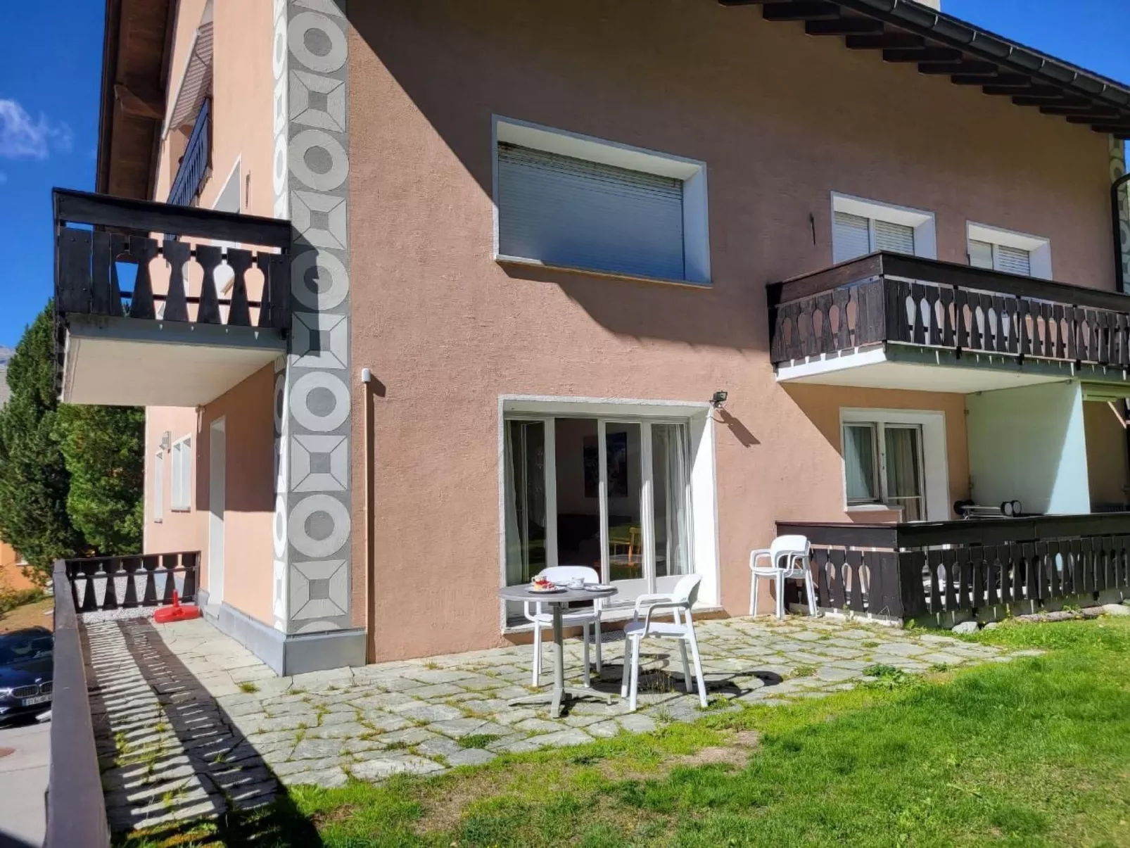 Chesa Pignola - Draußen