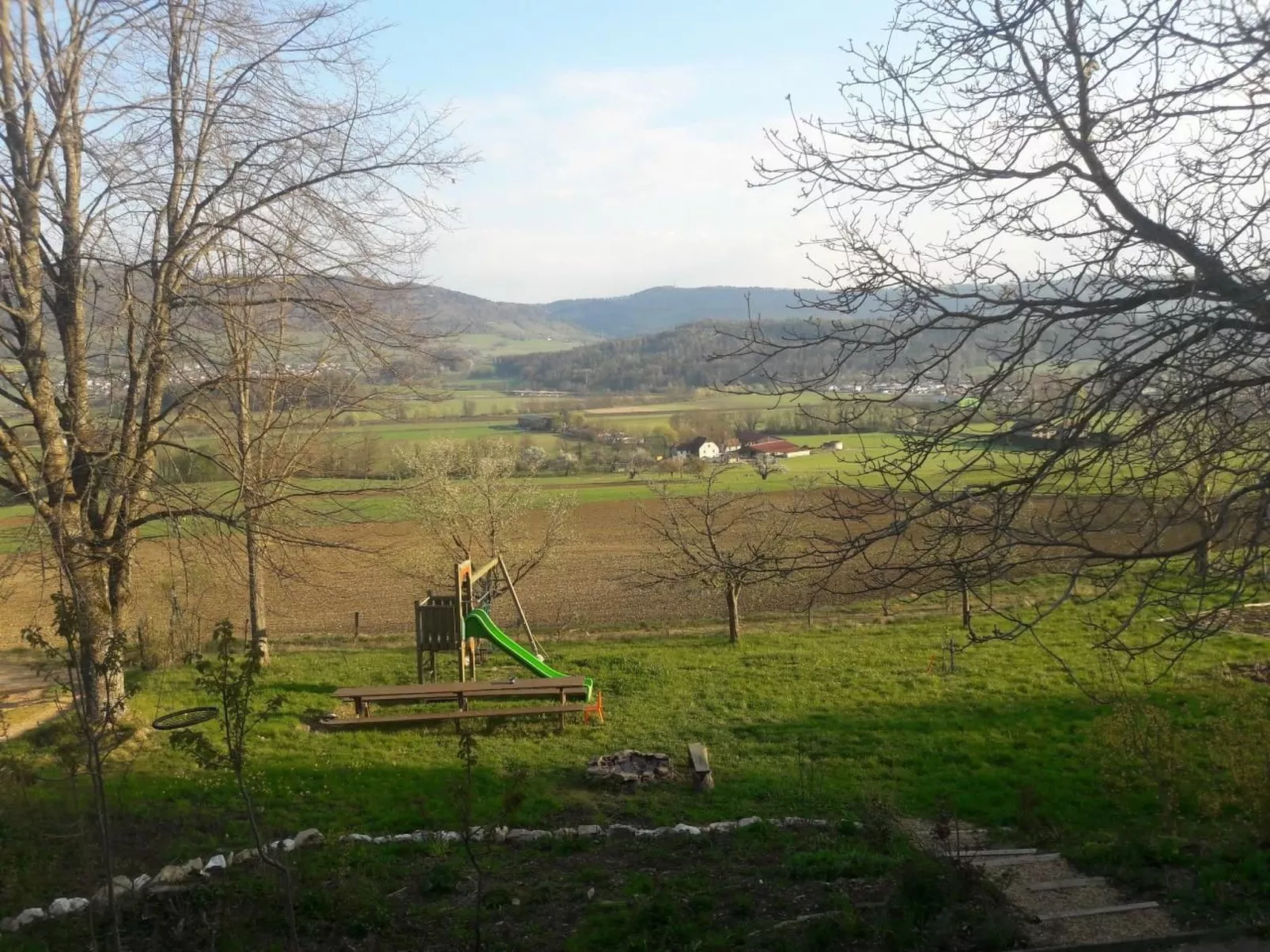 Chalet - Le Champ des Perches, (Berlincourt) - Image-tags.info