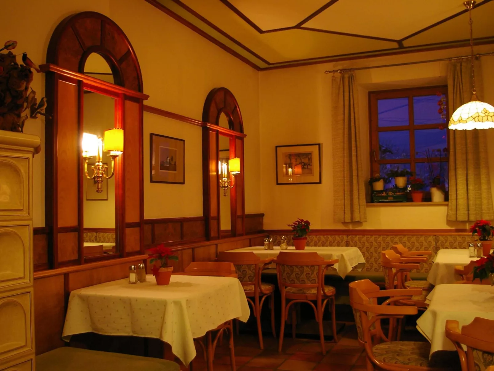 Zur Alten Schmiede - Inside