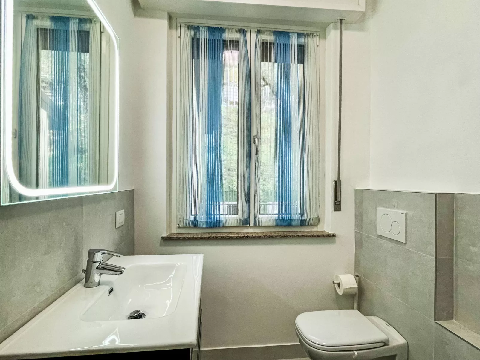 La Finestra su Bellagio - Drinnen