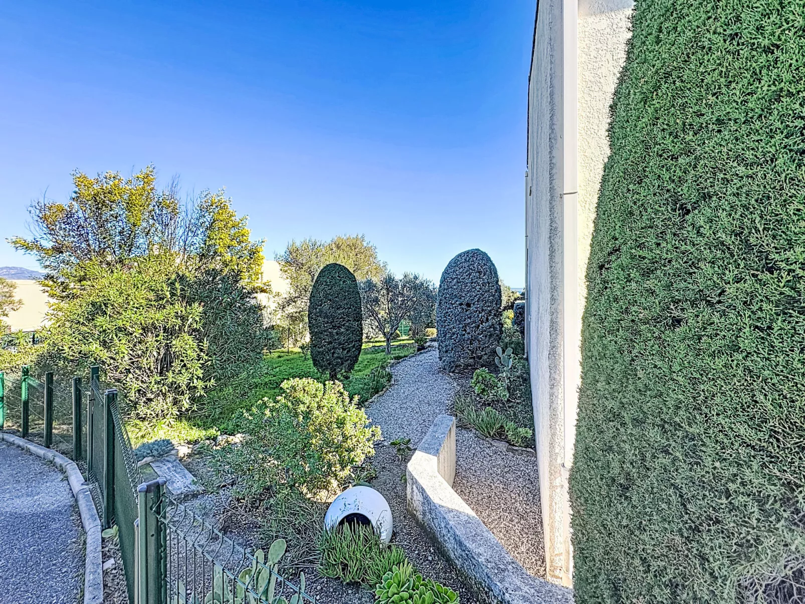 Le Millmer - Draußen