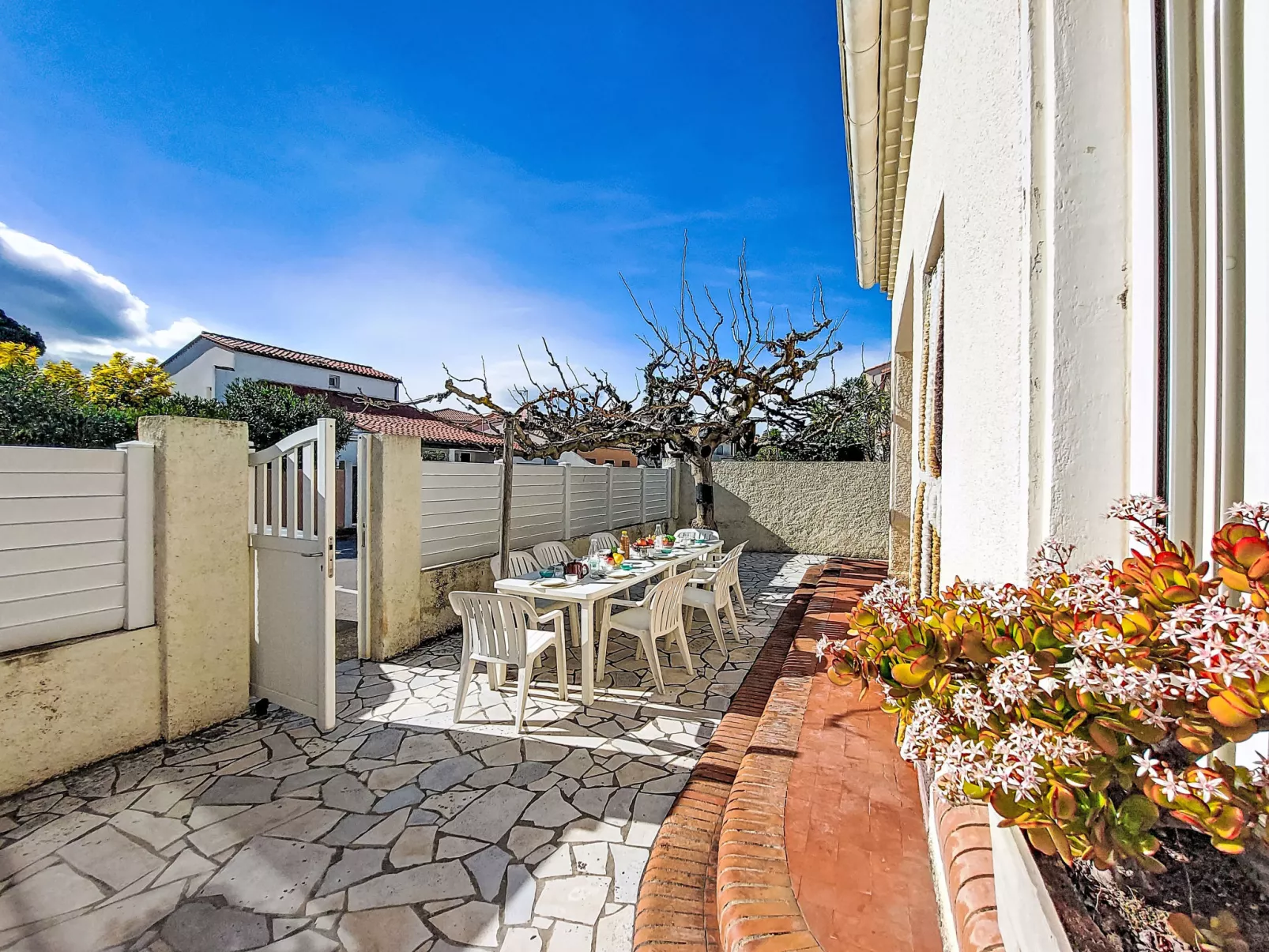 Maison Millet - Draußen